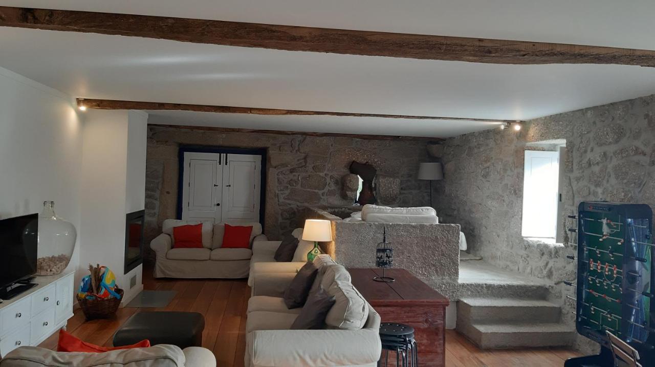 Eido Do Carvalhoso - Casa De Campo Em Arcos De Valdevez Exteriör bild