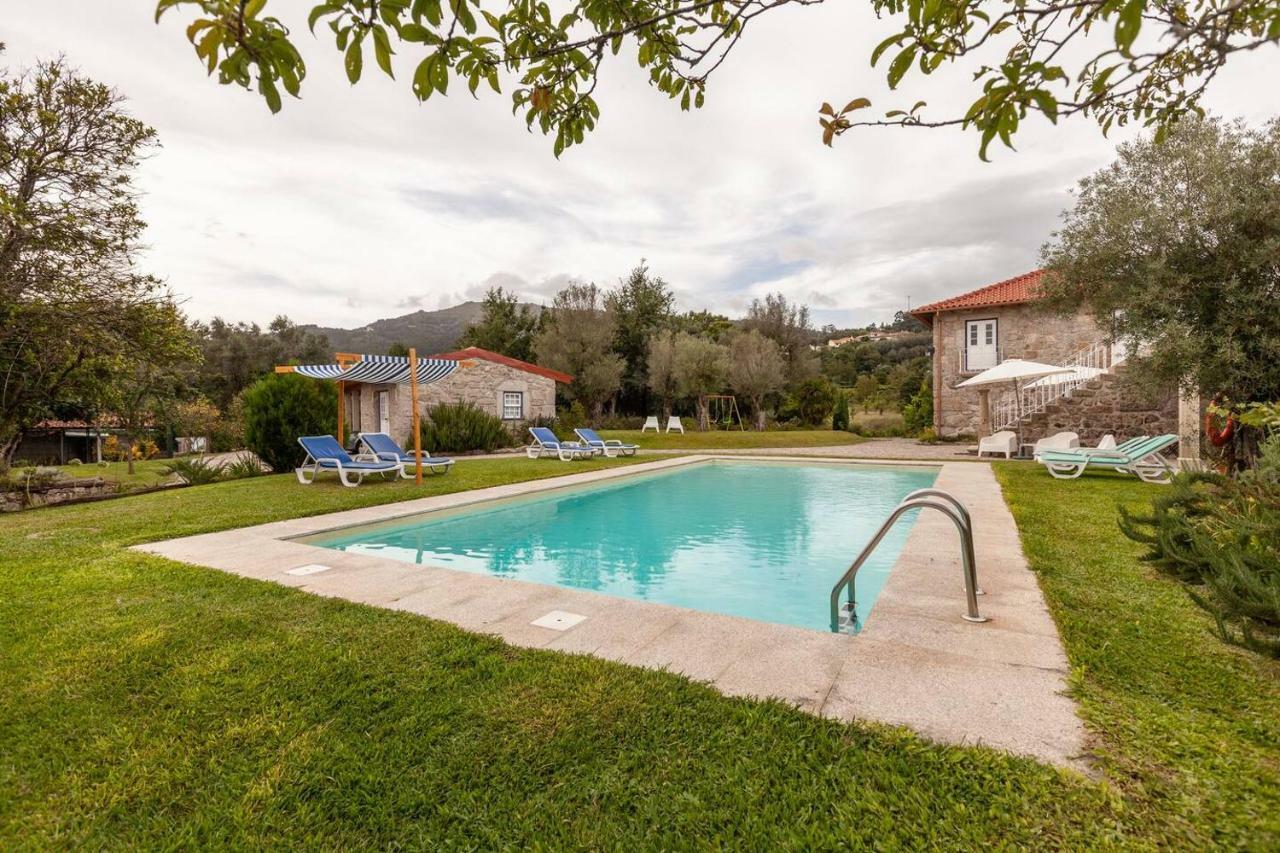 Eido Do Carvalhoso - Casa De Campo Em Arcos De Valdevez Exteriör bild