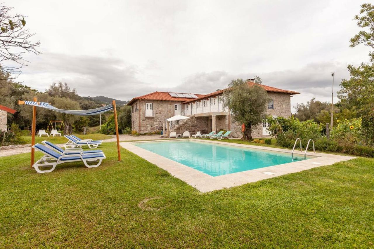 Eido Do Carvalhoso - Casa De Campo Em Arcos De Valdevez Exteriör bild