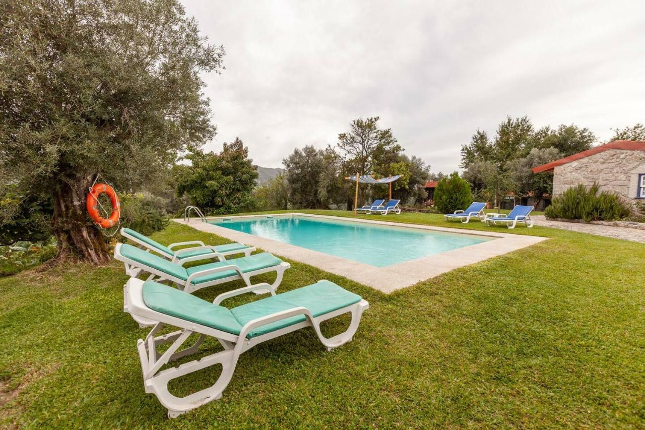Eido Do Carvalhoso - Casa De Campo Em Arcos De Valdevez Exteriör bild