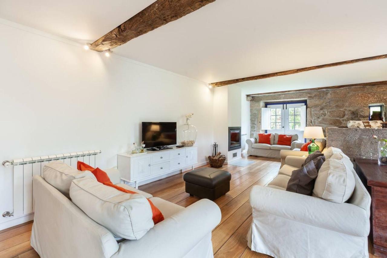 Eido Do Carvalhoso - Casa De Campo Em Arcos De Valdevez Exteriör bild