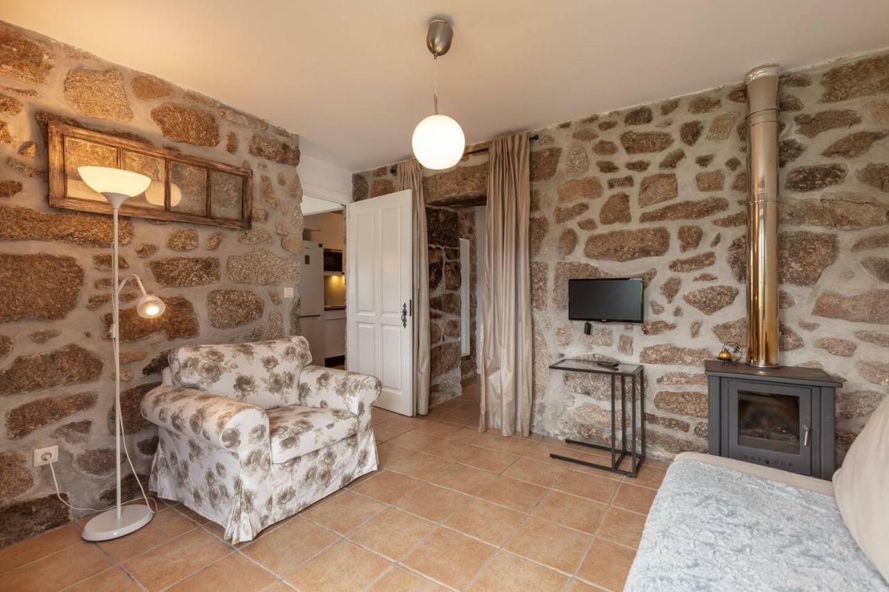 Eido Do Carvalhoso - Casa De Campo Em Arcos De Valdevez Exteriör bild